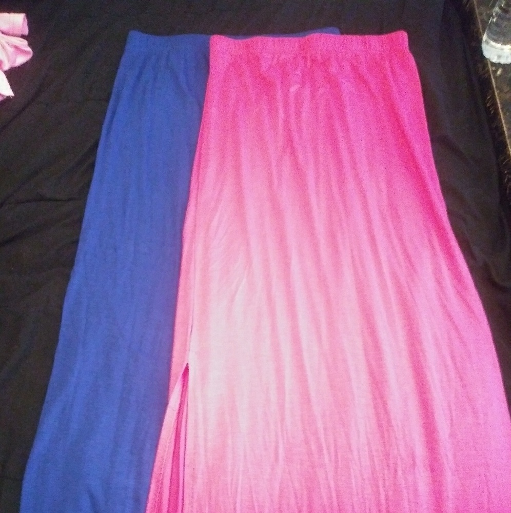 Skirts - Picture 2 of 2